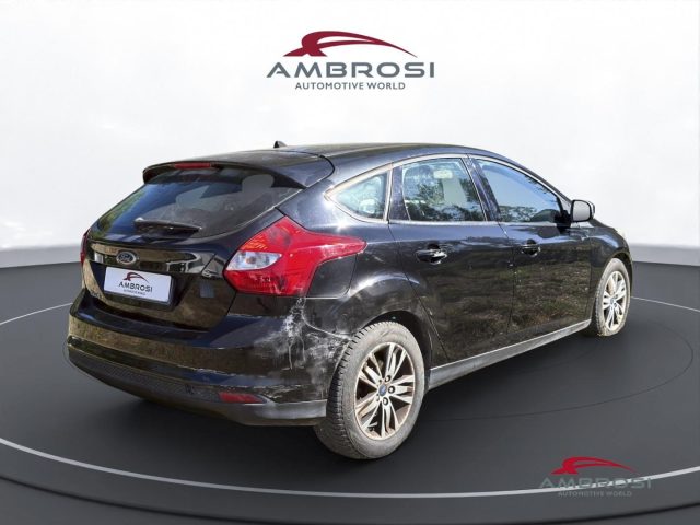 Ford Focus 5p 1.6 tdci Titanium 115cv - PER OPERATORI DEL SET - foto 3 di 4