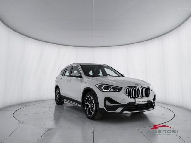 BMW X1 xdrive25e xLine auto - foto 2 di 4