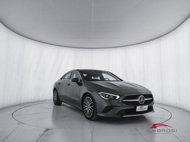 Mercedes-Benz CLA 180 180 Sport auto - foto 2 di 4
