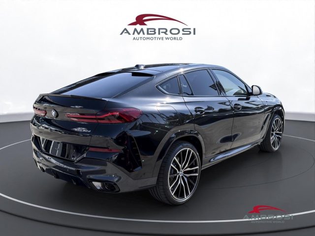 BMW X6 xDrive30d M Sport Pro Innovation Comfort Package - foto 3 di 4
