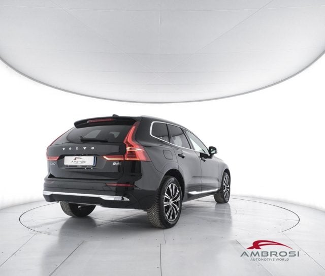 Volvo XC60 B4 (d) AWD Geartronic Inscription - AUTOCARRO N1 - foto 3 di 4