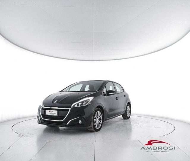 Peugeot 208 5 porte Active - foto 1 di 4