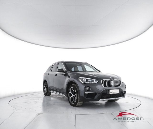 BMW X1 sDrive 20i auto - foto 3 di 4