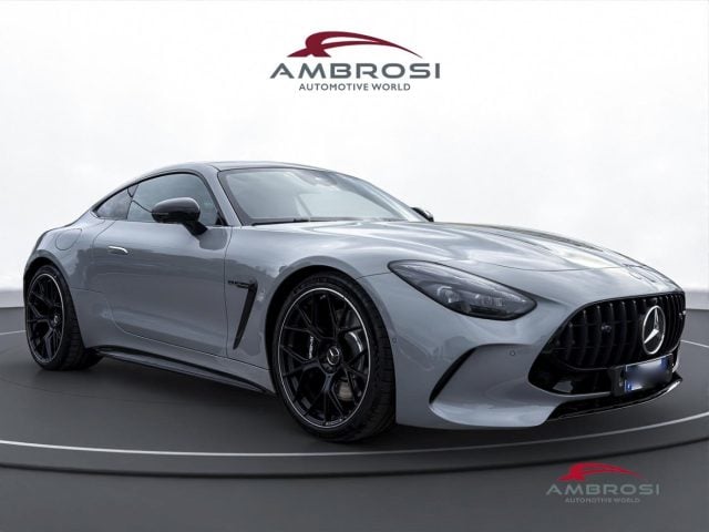 Mercedes-Benz AMG GT 63 4matic+ - foto 2 di 4