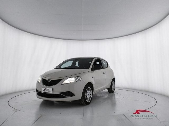 Lancia Ypsilon 1.2 69 CV 5 porte Gold, del 2017, 119.042 km, in vendita a Corciano (PG)