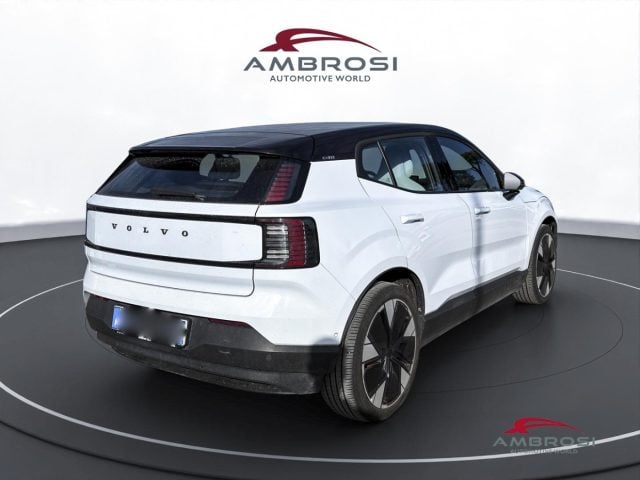 Volvo EX30 Twin Motor Performance AWD Ultra - foto 3 di 4