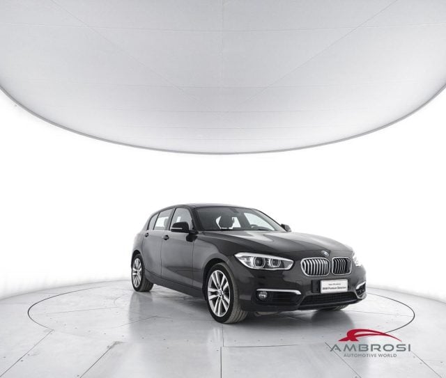BMW 118 Serie 1 d 5p. Urban - foto 2 di 4