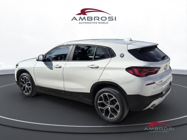 BMW X2 sDrive16d - foto 4 di 4