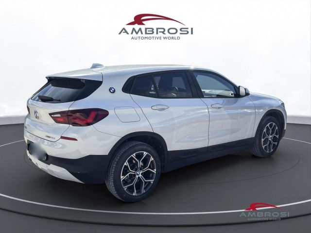 BMW X2 sDrive16d - foto 3 di 4