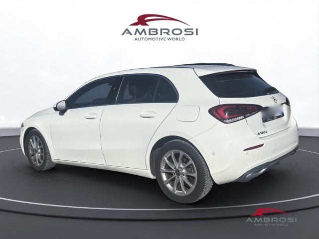 Mercedes-Benz A 180 180 d Automatic Sport - foto 4 di 4