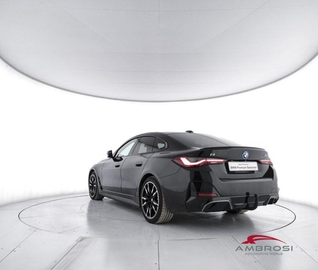 BMW i4 M50 400 cv - foto 4 di 4