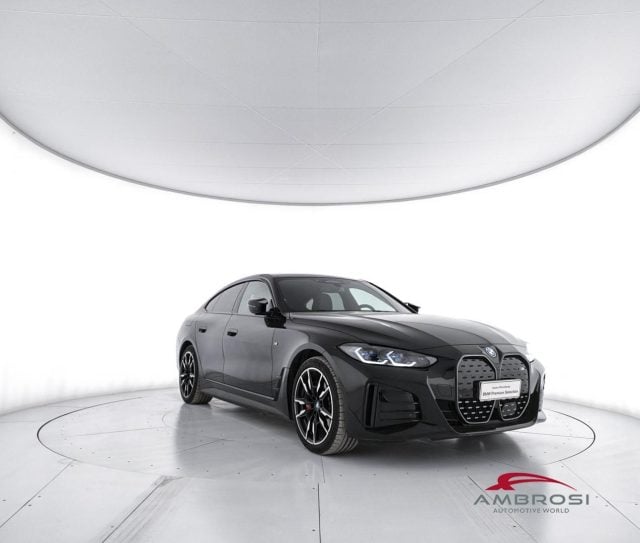 BMW i4 M50 400 cv - foto 2 di 4