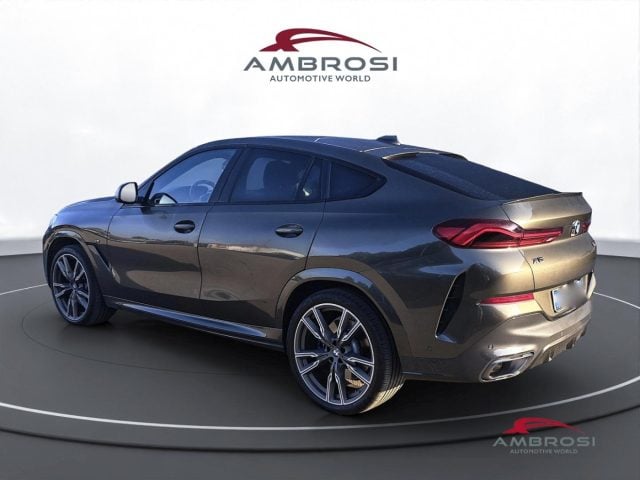 BMW X6 M50d - foto 4 di 4