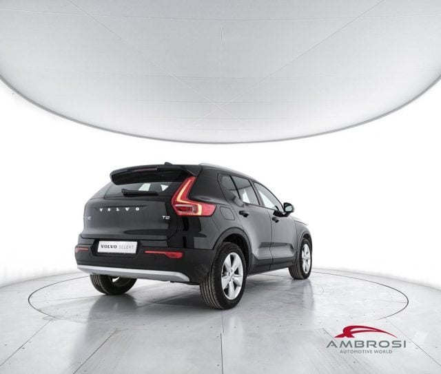 Volvo XC40 T2 automatico Core - foto 3 di 4