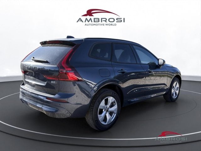 Volvo XC60 B5 AWD Mild hybrid Benzina Core - AUTOCARRO - foto 3 di 4