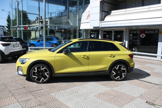 Audi A3 allstreet 40 TFSI e S tronic Identity Contrast - foto 2 di 4
