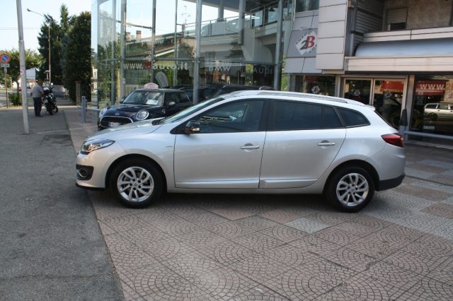 Renault Megane 1.6 SporTour Limited - foto 2 di 4