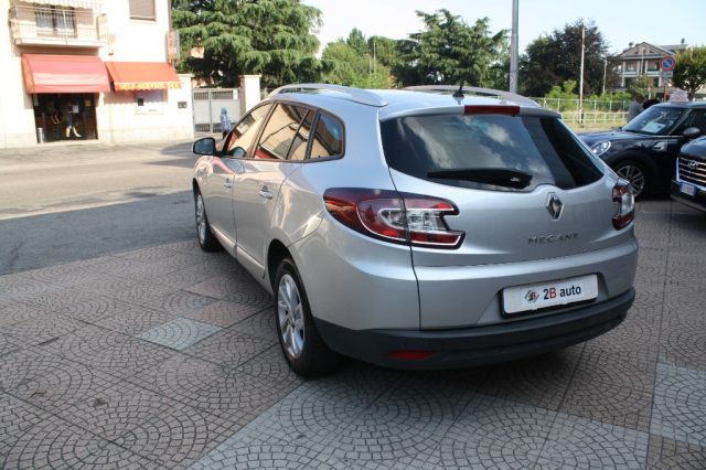 Renault Megane 1.6 SporTour Limited - foto 3 di 4