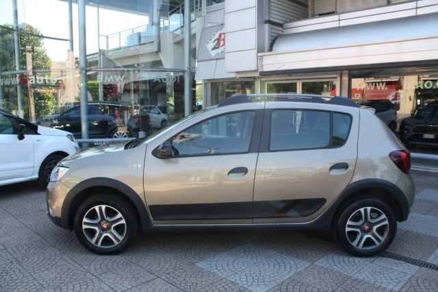 Dacia Sandero Stepway 0.9 TCe 90 CV Comfort - foto 2 di 4