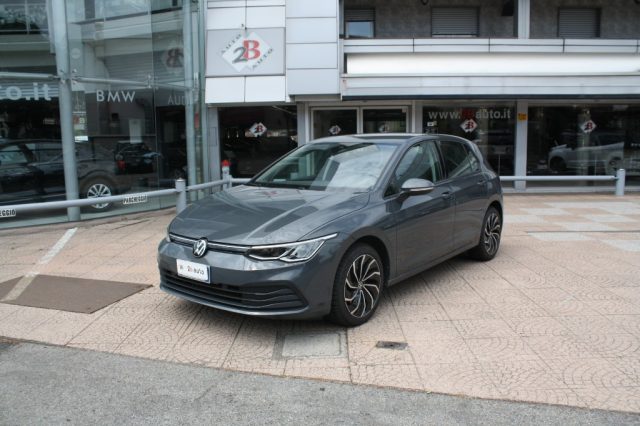 Volkswagen Golf 1.0 eTSI EVO DSG Life usato a NOVA MILANESE