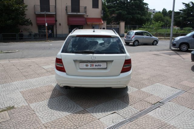 Mercedes-Benz C 200 CDI S.W. BlueEFFICIENCY Elegance - foto 4 di 4