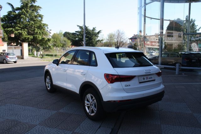 Audi Q3 35 TDI S tronic Business - foto 3 di 4