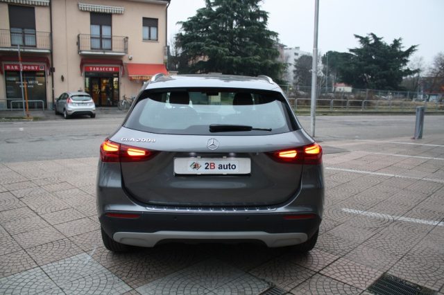 Mercedes-Benz GLA 200 d Automatic Business - foto 4 di 4