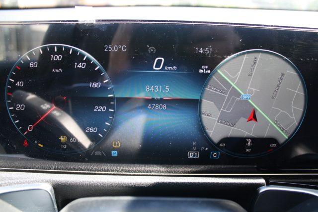Mercedes-Benz GLB 180 d Automatic Business Extra 7 POSTI usato a NOVA MILANESE