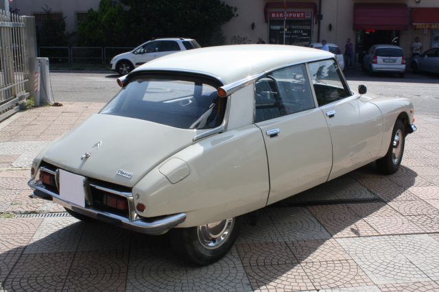 Citroen DS 2.0i FD, del 1973, in vendita a Nova Milanese (MB)