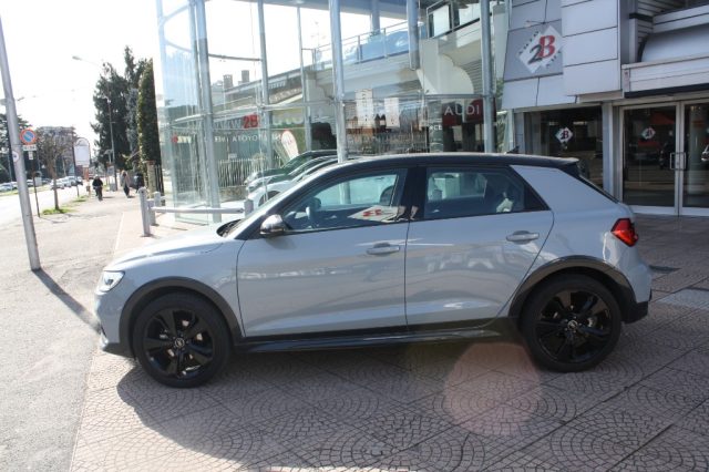 Audi A1 allstreet 30 TFSI Identity Contrast - foto 2 di 4