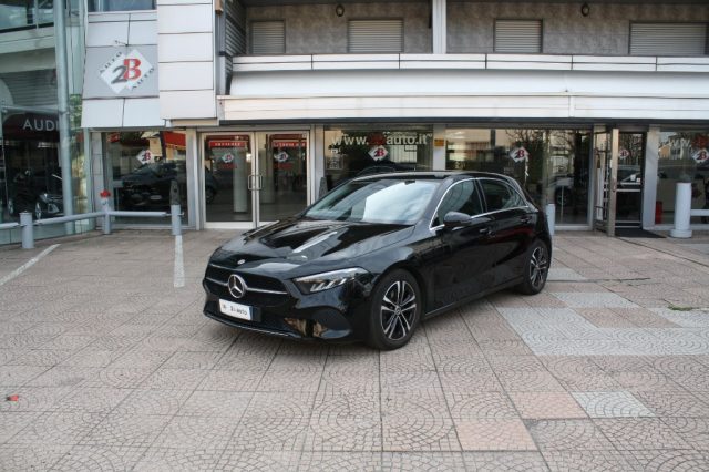 Mercedes-Benz A 180 Automatic AMG Line Premium usato a NOVA MILANESE