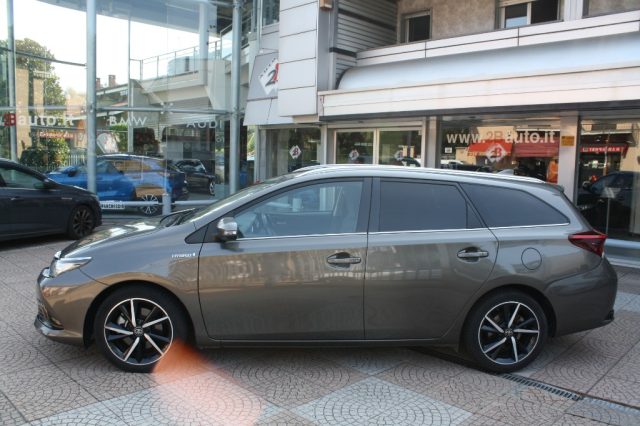 Toyota Auris Touring Sports 1.8 Hybrid Lounge - foto 2 di 4