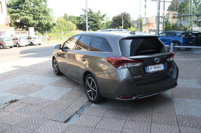 Toyota Auris Touring Sports 1.8 Hybrid Lounge - foto 3 di 4