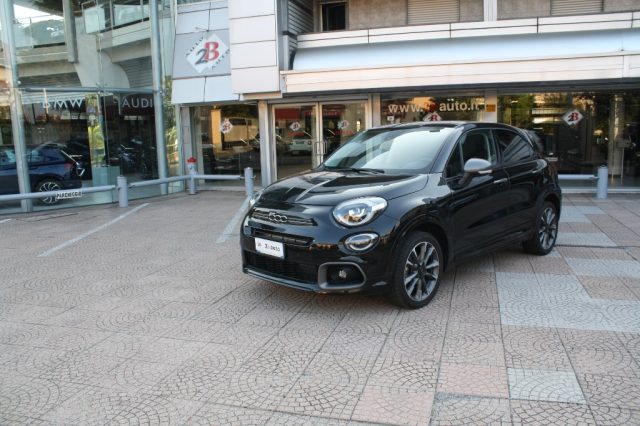 Fiat 500X 1.5 T4 Hybrid 130 CV DCT Sport, del 2024, 33.980 km, in vendita a Nova Milanese (MB)