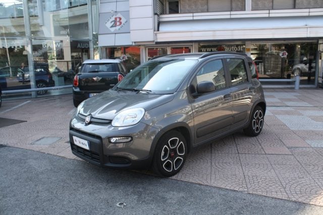 Fiat Panda 1.0 FireFly S&S Hybrid City Life, del 2022, 60.400 km, in vendita a Nova Milanese (MB)