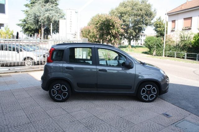Fiat Panda 1.0 FireFly S&S Hybrid City Life - foto 3 di 4