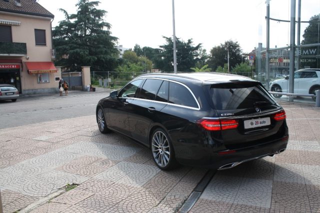 Mercedes-Benz E 220 d S.W. 4Matic Auto Business Sport - foto 3 di 4