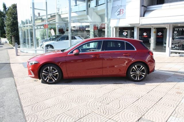 Mercedes-Benz A 200 Sport - foto 2 di 4