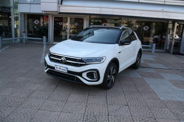Volkswagen T-Roc 2.0 TDI SCR 150 CV DSG R-Line, del 2023, 85.980 km, in vendita a Nova Milanese (MB)