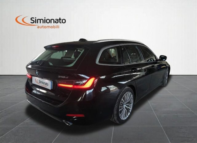 BMW 318 d 48V Touring - foto 4 di 7