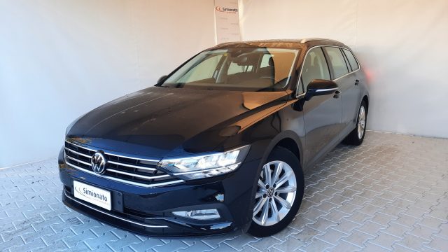Volkswagen Passat Variant 2.0 TDI SCR EVO DSG Business usato a RESANA