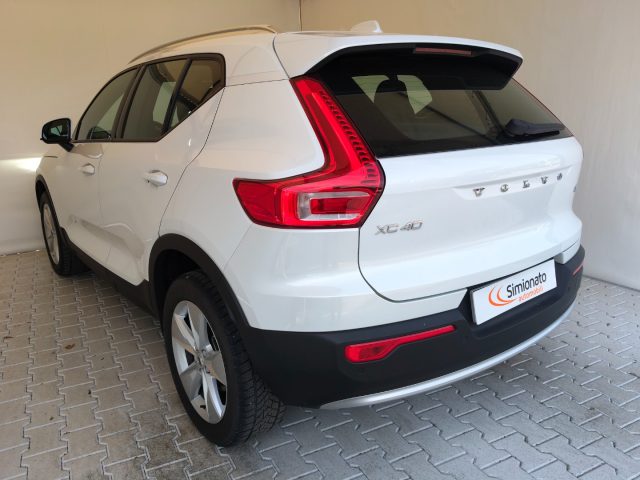 Volvo XC40 B3 automatico Core - foto 4 di 4