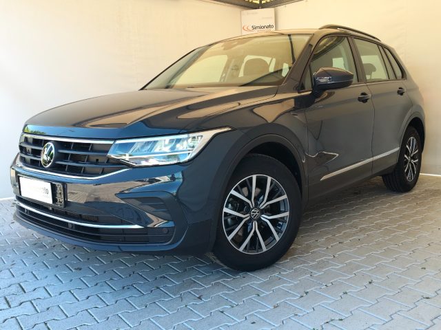 Volkswagen Tiguan 1.5 TSI 150 CV DSG LIFE usato a RESANA