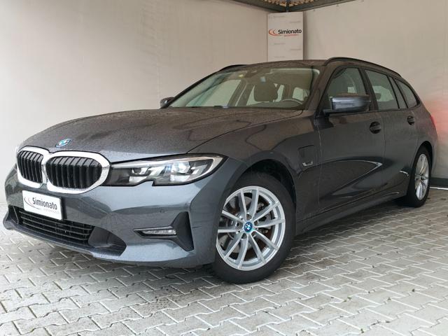 BMW 320 e Touring usato a RESANA