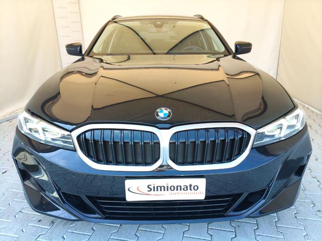 BMW 318 d 48V Touring - foto 3 di 4
