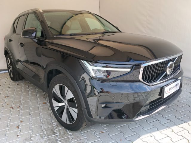 Volvo XC40 B4 AWD automatico Core - foto 3 di 4