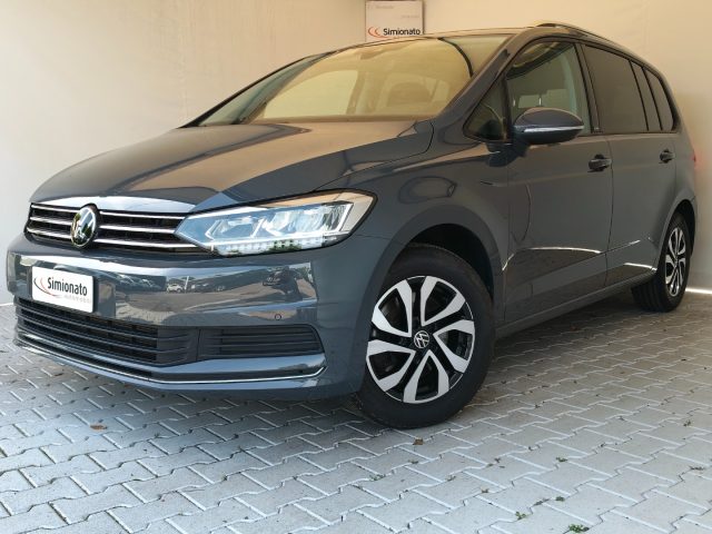Volkswagen Touran 2.0 TDI 122 CV Active usato a RESANA
