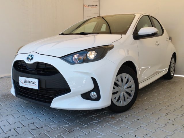 Toyota Yaris 1.5 Hybrid 5 porte Business usato a RESANA