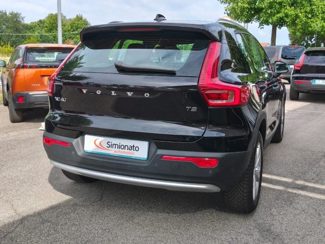 Volvo XC40 T2 automatico Core - foto 4 di 11