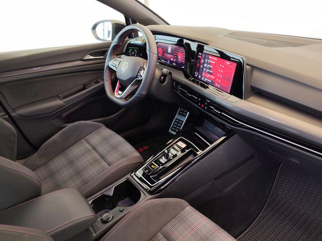 Volkswagen Golf 2.0 TSI DSG GTI - foto 4 di 4